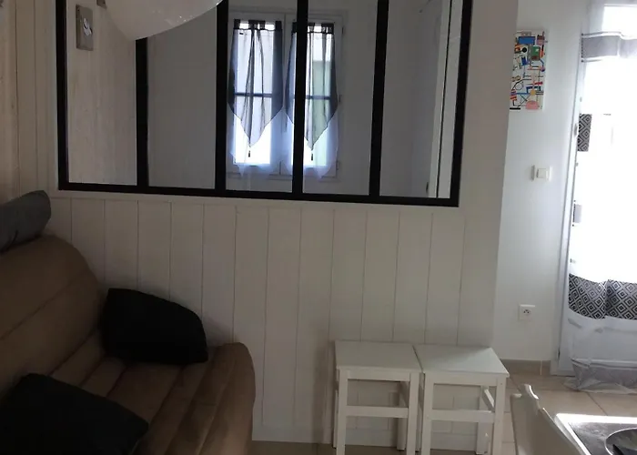 Logt à En Ré Avec Piscine * La Flotte