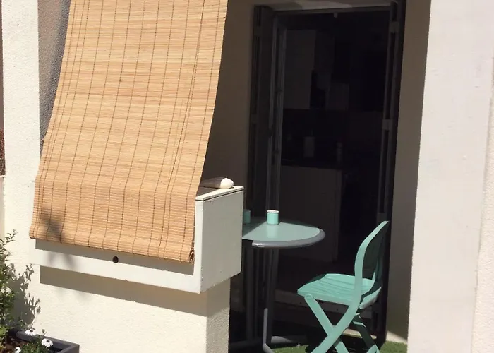 Logt à En Ré Avec Piscine * La Flotte